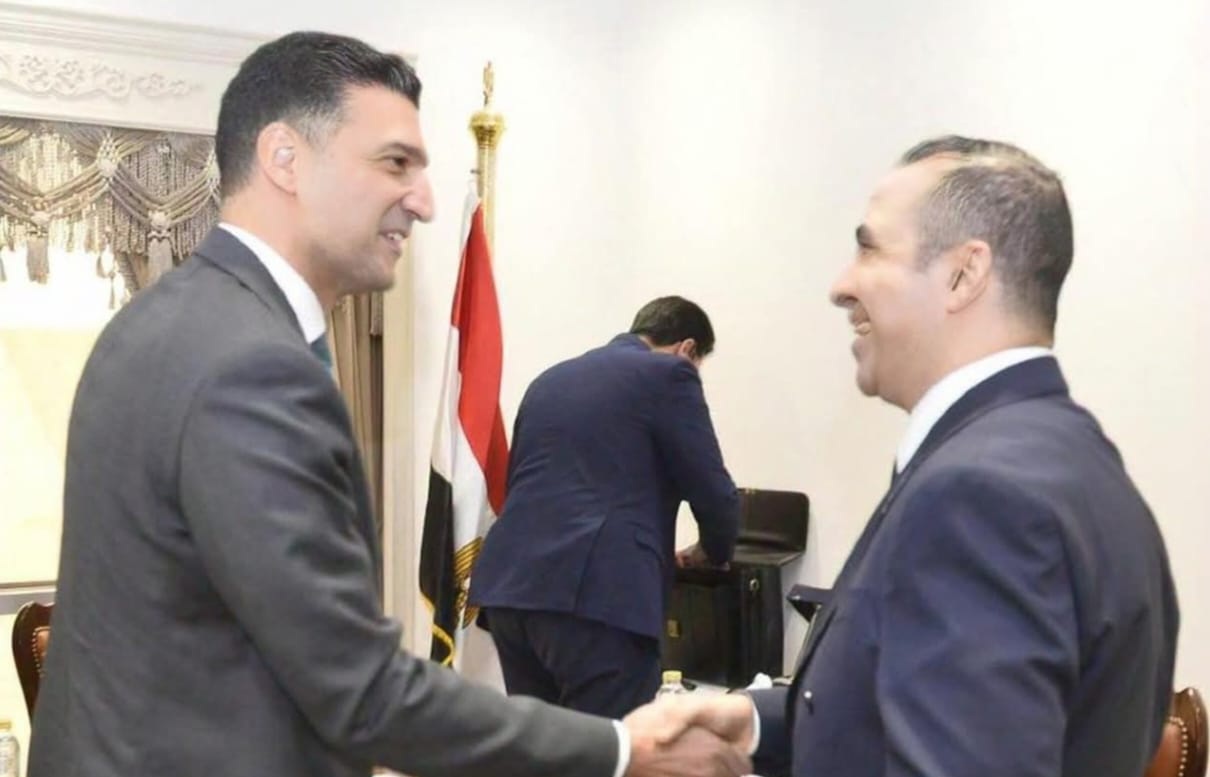 استجابة لمشروع القانون المقدم من مصطفى البهي .. وزير الصناعة يعلن حزمة لتبسيط التراخيص ومعالجة «المجمعة العشرية»
