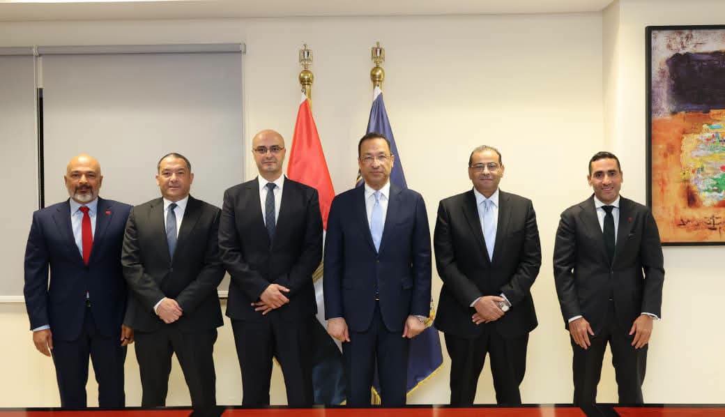 وزير الاتصالات وتكنولوجيا المعلومات يشهد إطلاق خدمتي "اطمن" و"اطمن على الآخر" لتوفير بيئة إنترنت آمنة للأطفال على الهاتف المحمول